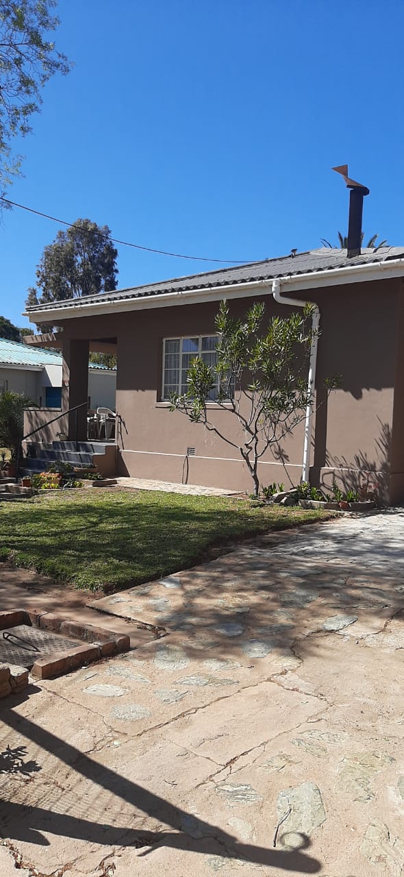 2 Bedroom Property for Sale in Uniondale Western Cape